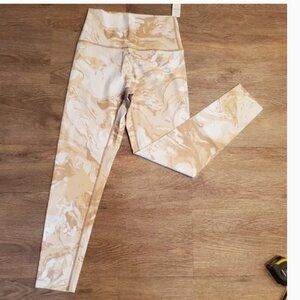 Offline by Aerie Women's Tan & White Marble Print Goals 7/8 Leggings